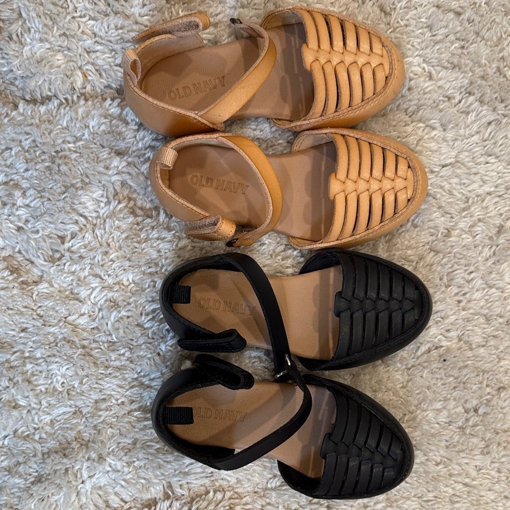 Old Navy Kids Sandals - Tan and Black